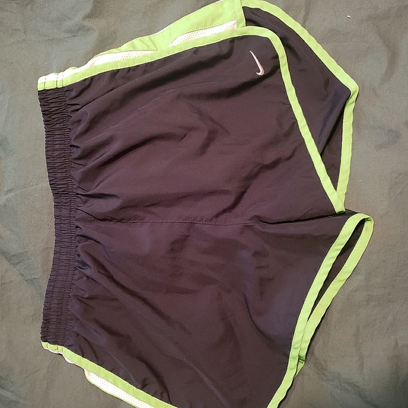 Nike shorts - Picture 3 of 3
